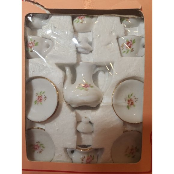 Vintage 1986 Summco 13piece Bone China Tea Pot / Cup Set -Taiwan - Picture 1 of 6
